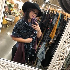 Meet your Posher, Samantha